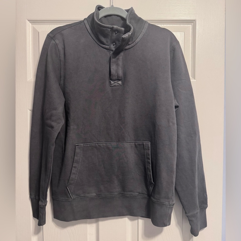 American Eagle Soft Gray Quarter Snap